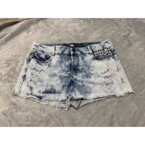 Forever 21 Premium Denim Light Wash Distressed High-Rise Shorts W/ Silver Heart